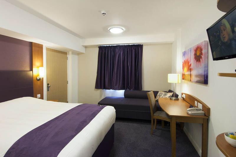 Premier Inn Haydock Park/M6 J23 Warrington Eksteriør bilde